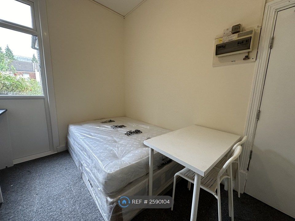 Property photo 2 of 8