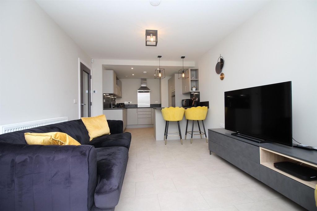 Property photo 2 of 17 2.Jpg