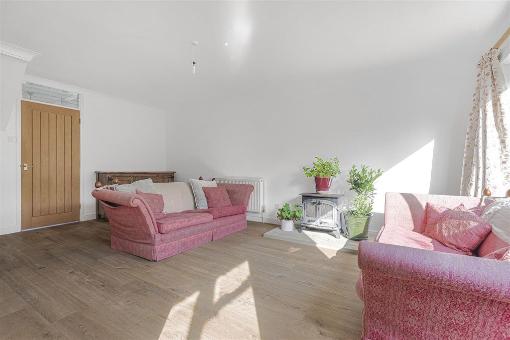 Property photo 3 of 18 45_73497.Jpg