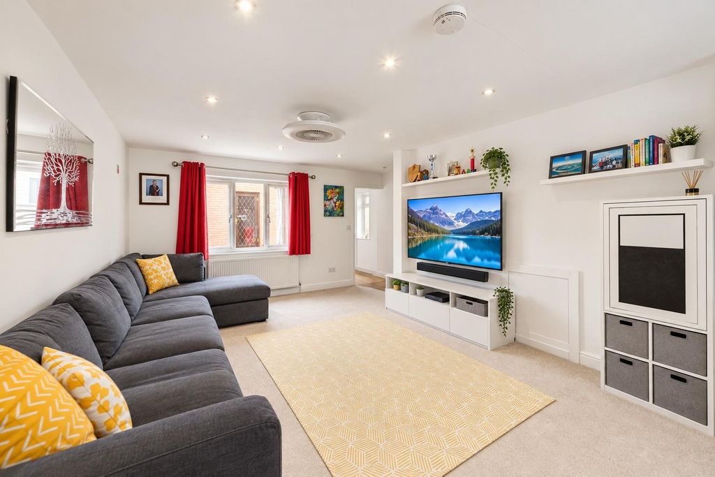 Property photo 1 of 13 12.Jpg