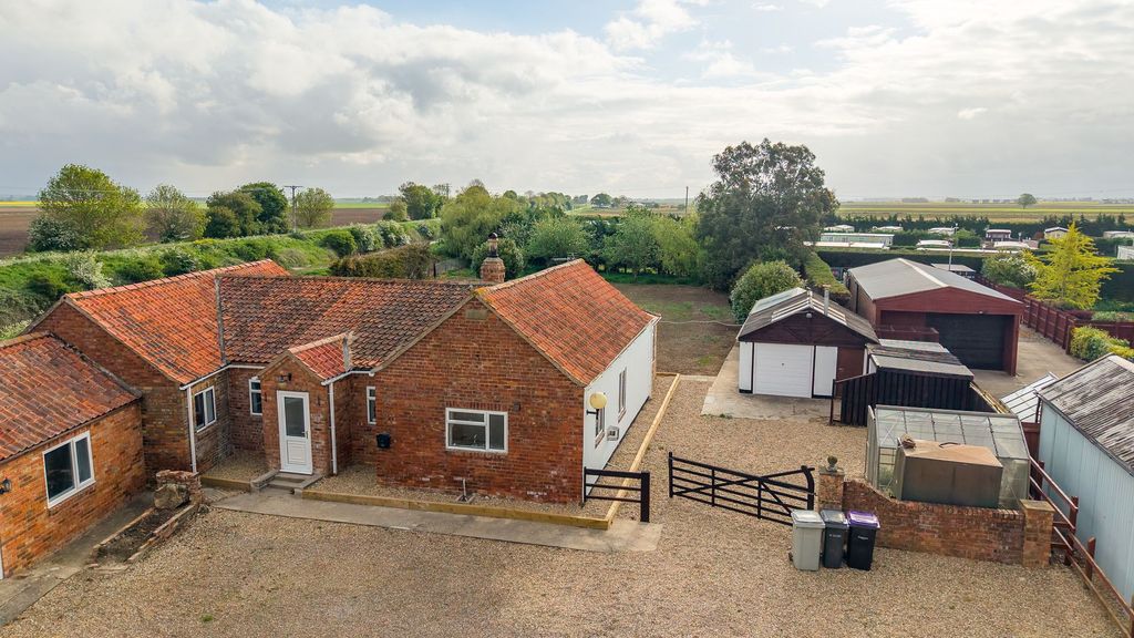 Property photo 1 of 30