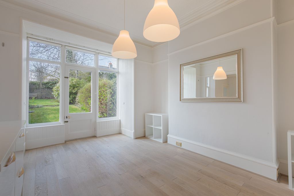 Property photo 3 of 26