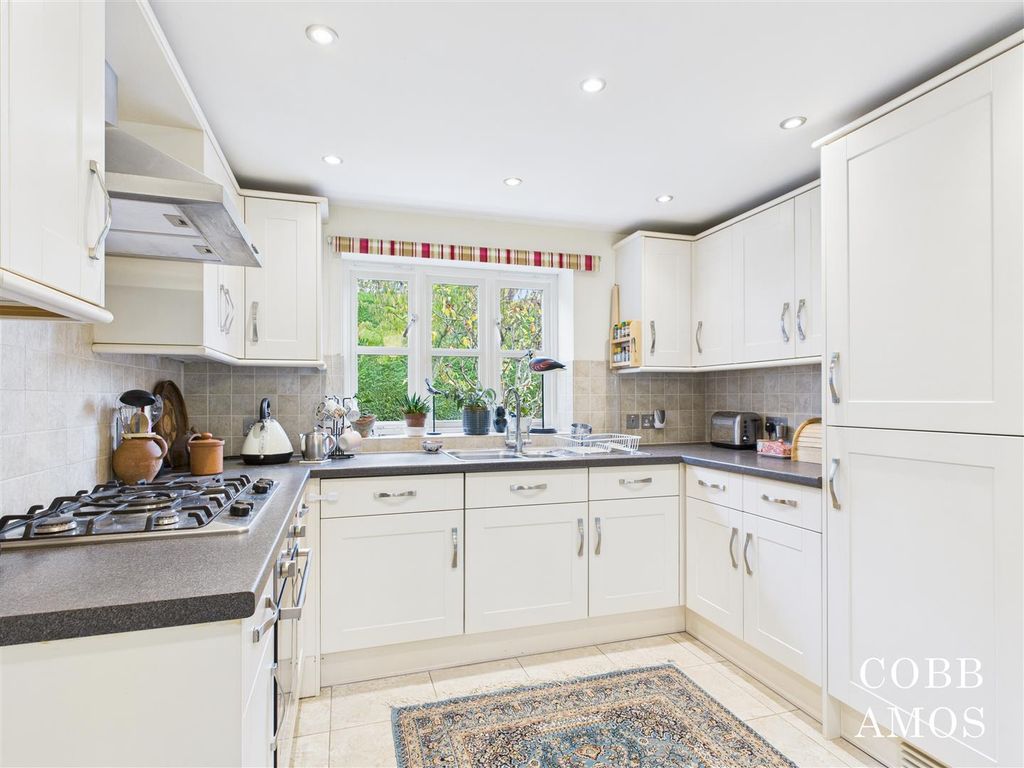 Property photo 3 of 28 Cam02803G0-Pr0235-Still019.Jpg