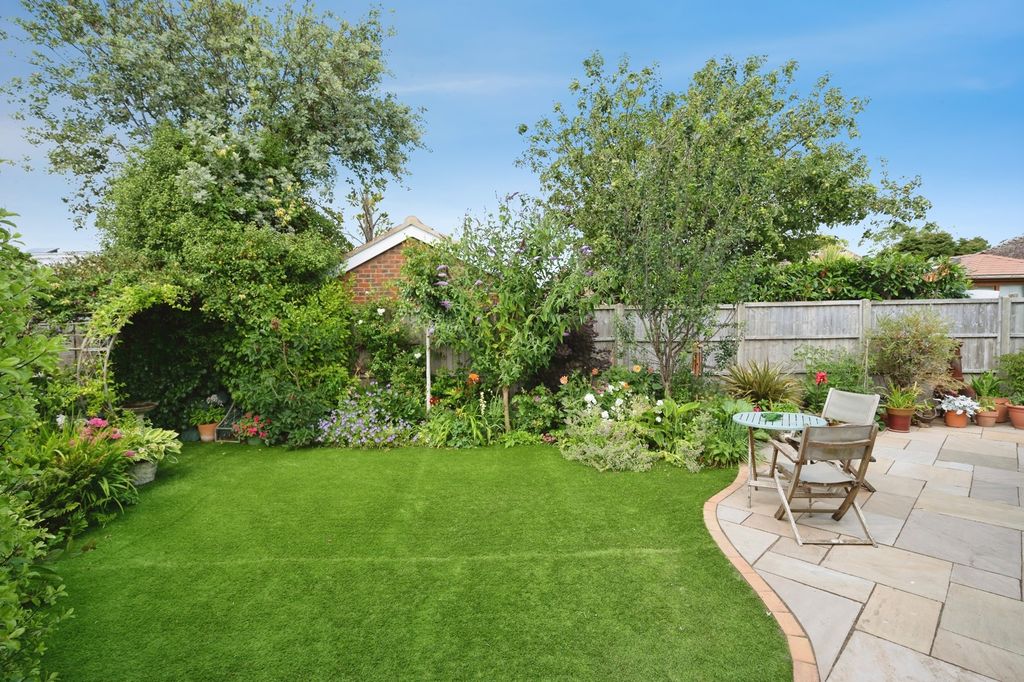 Property photo 1 of 18 Pbox-Img.Jpg