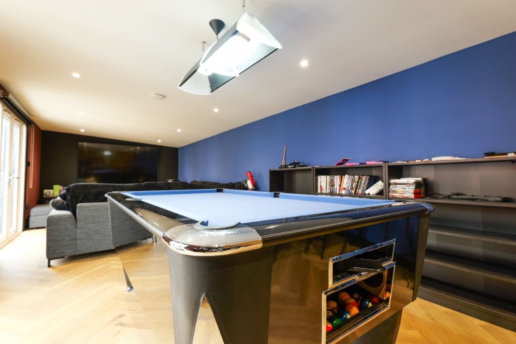 Property photo 3 of 33