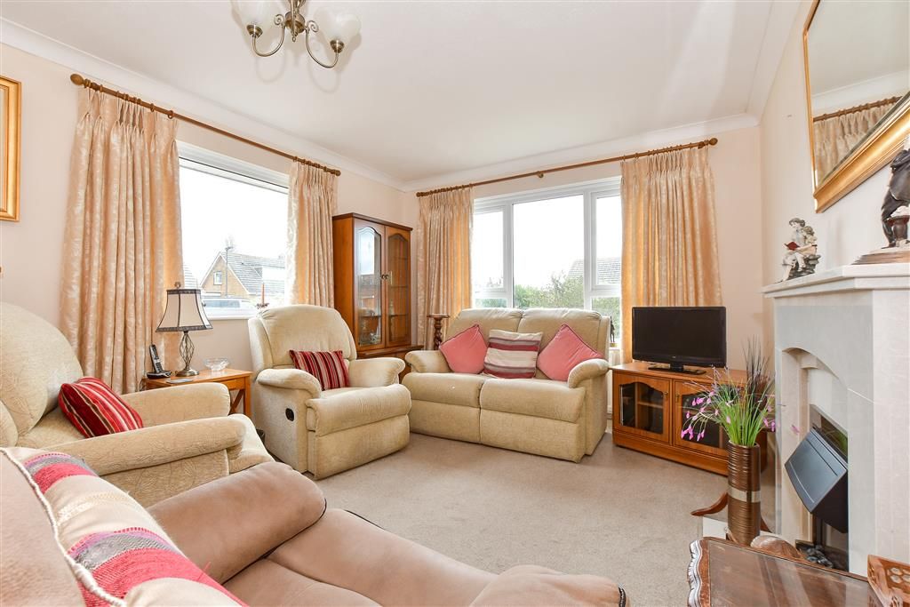 Property photo 3 of 14 Lounge/Dining Room