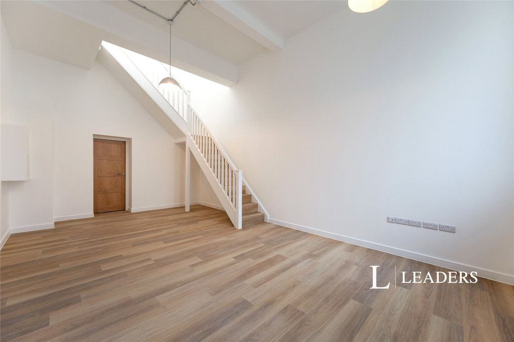 Property photo 2 of 12 Picture No. 09