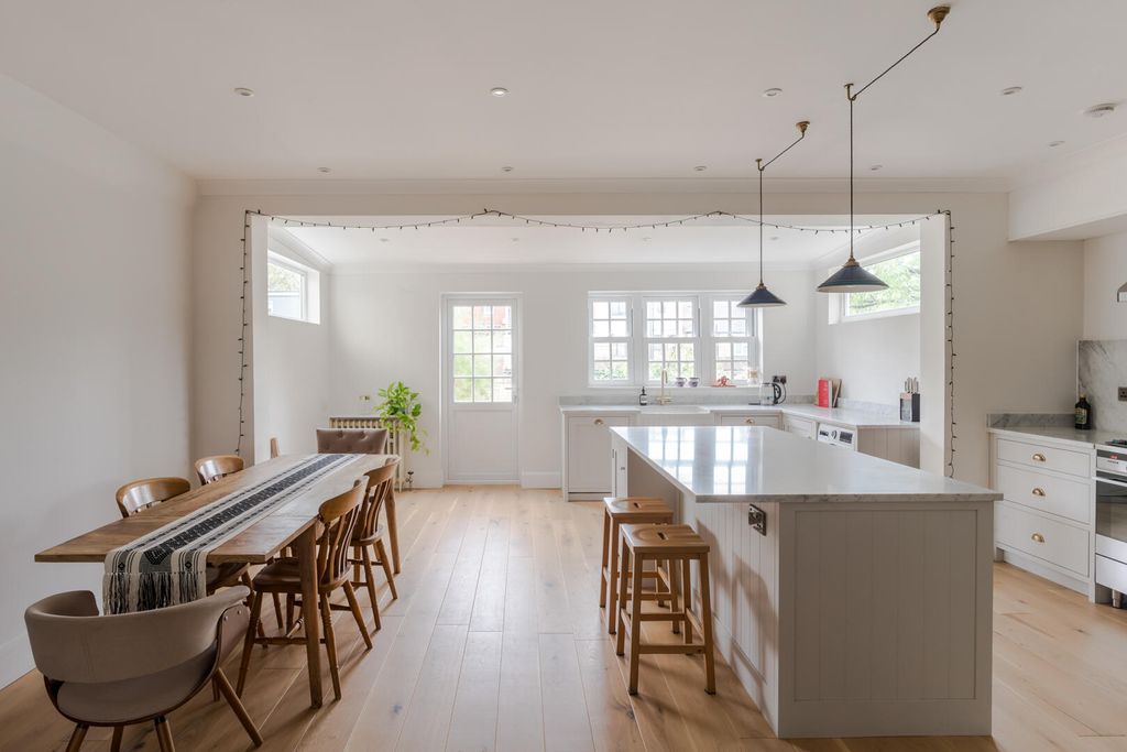 Property photo 1 of 21 Kitchen
