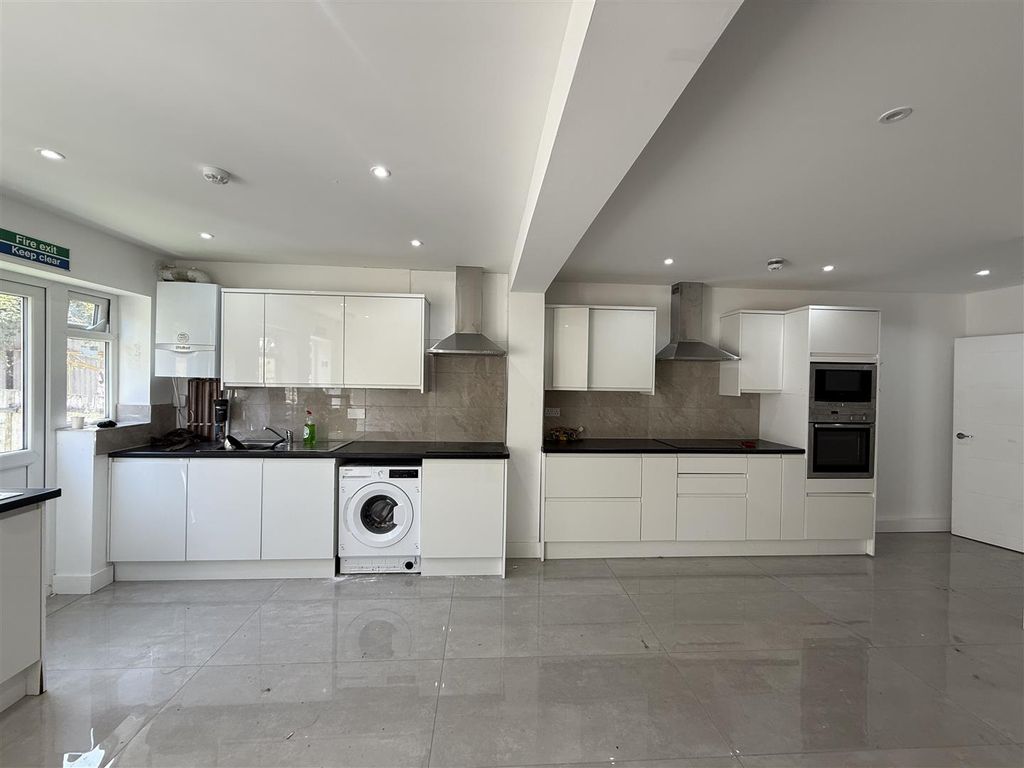 Property photo 3 of 9 Img_7112.Jpg