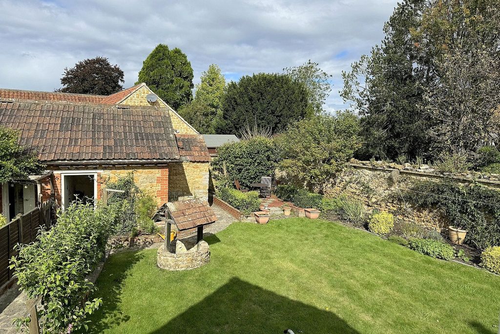 Property photo 2 of 14 Picture No. 02