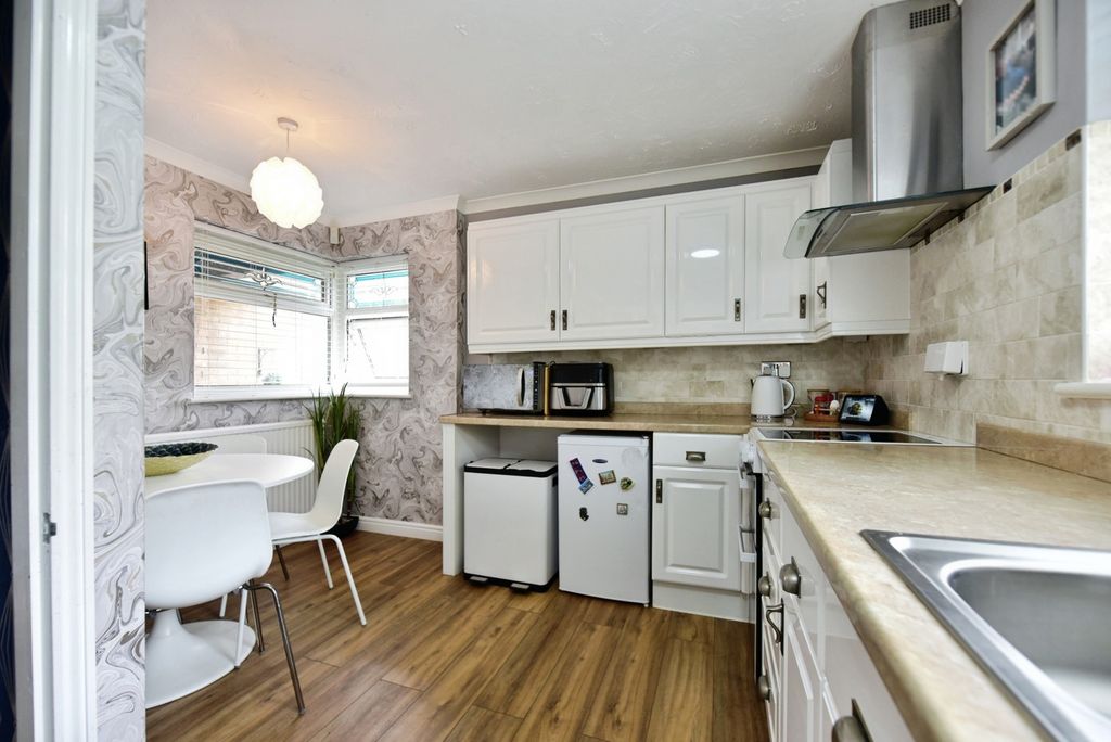 Property photo 2 of 17 Pbox-Img.Jpg