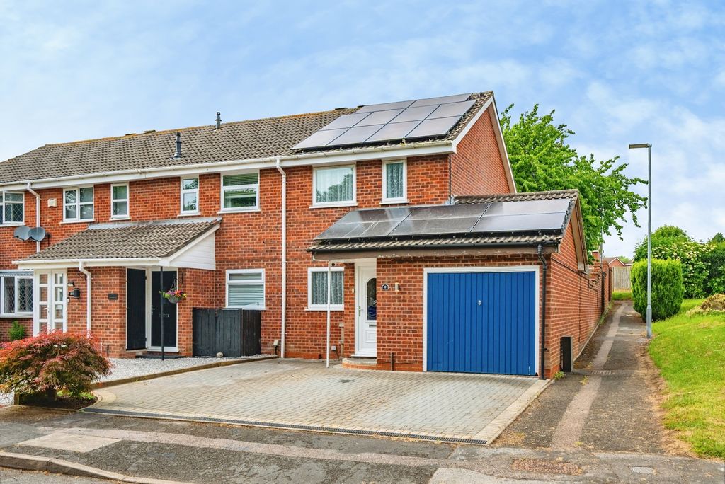 Property photo 1 of 18 Pbox-Img.Jpg
