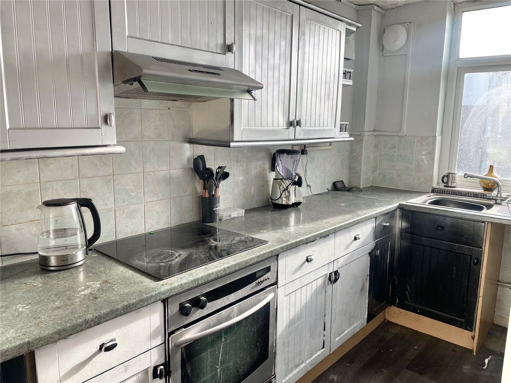 Property photo 1 of 10 Picture No. 24