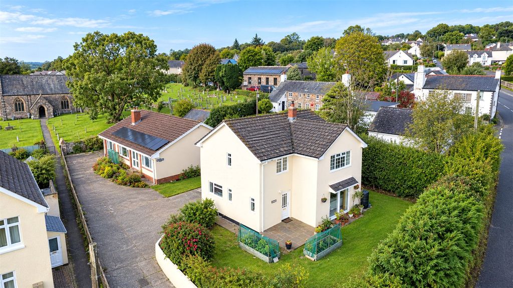 Property photo 1 of 30 Picture No. 06