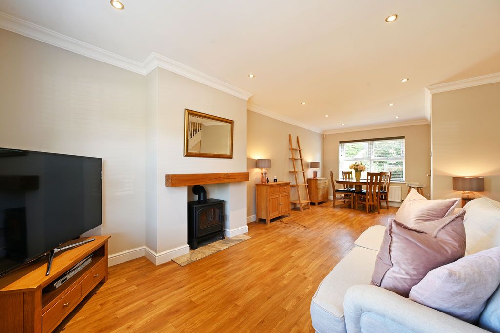 Property photo 1 of 25 Open Plan Living Space
