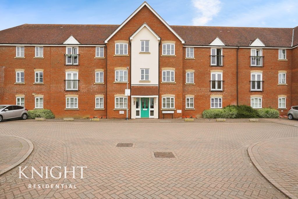 Property photo 1 of 21