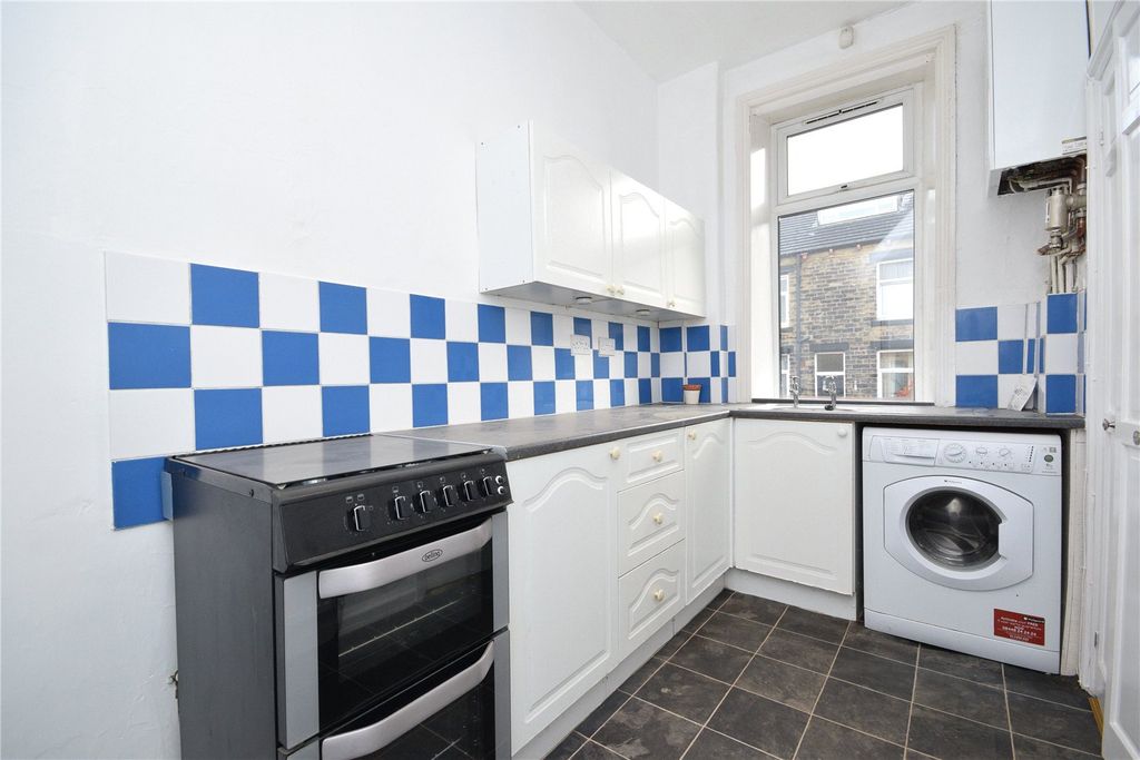 Property photo 3 of 7 Picture No. 08