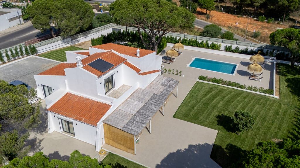 Property photo 2 of 28 Algarve Villa Ptalmv408i 1