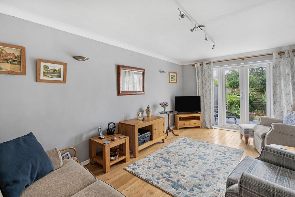 Property photo 2 of 30