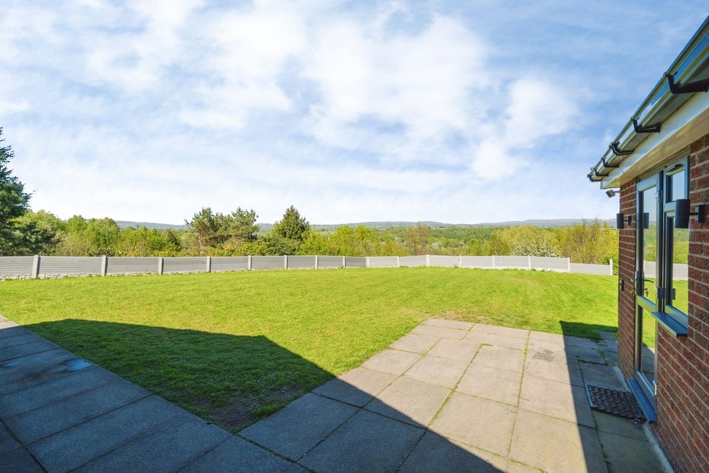 Property photo 3 of 36 Pbox-Img.Jpg
