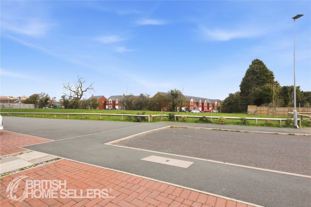 Property photo 2 of 15 Picture No. 09