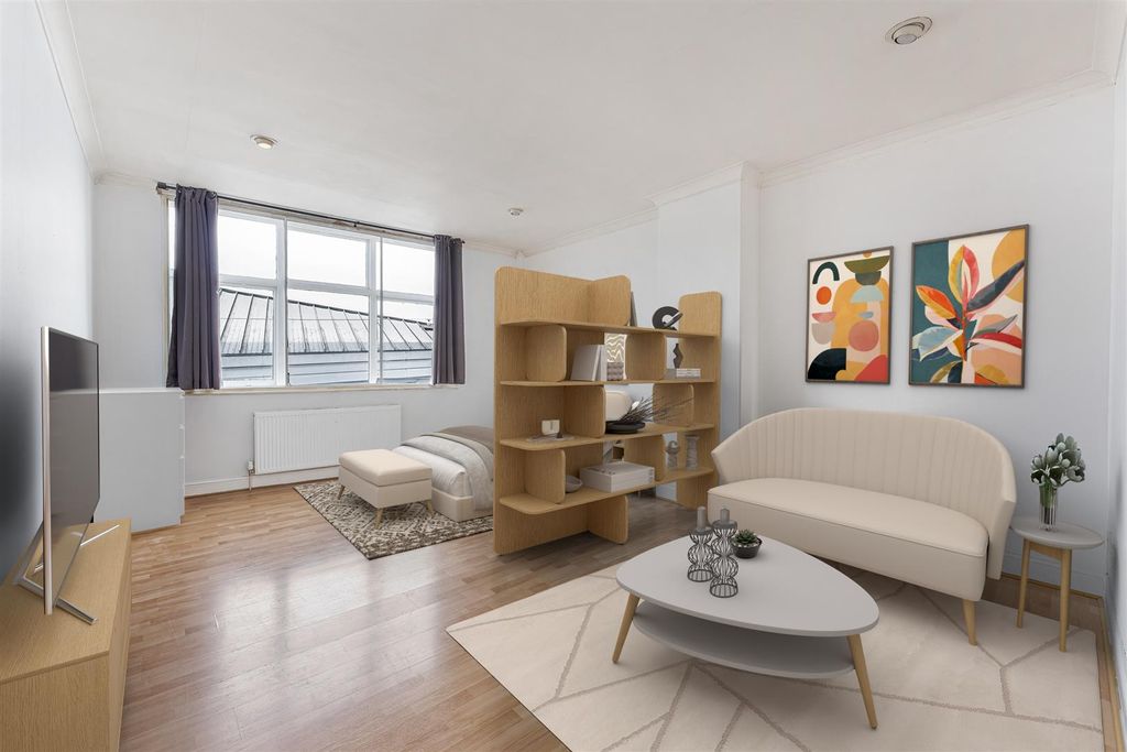 Property photo 1 of 16 Virtual Staging - Inner City House