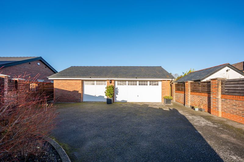 Property photo 2 of 33 Photo 35