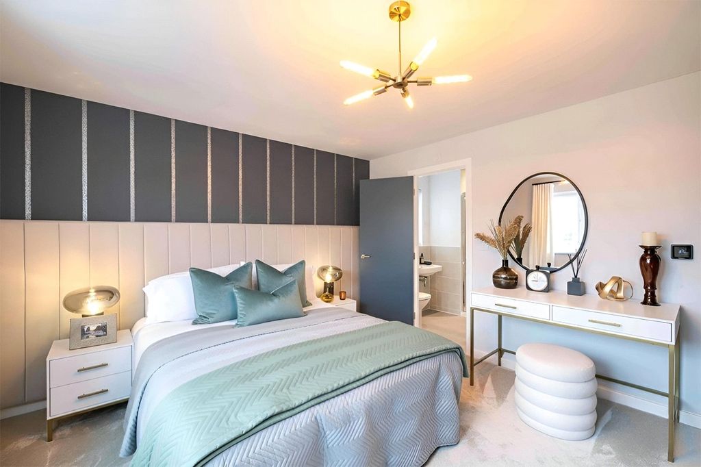 Property photo 3 of 6 Bedroom 1