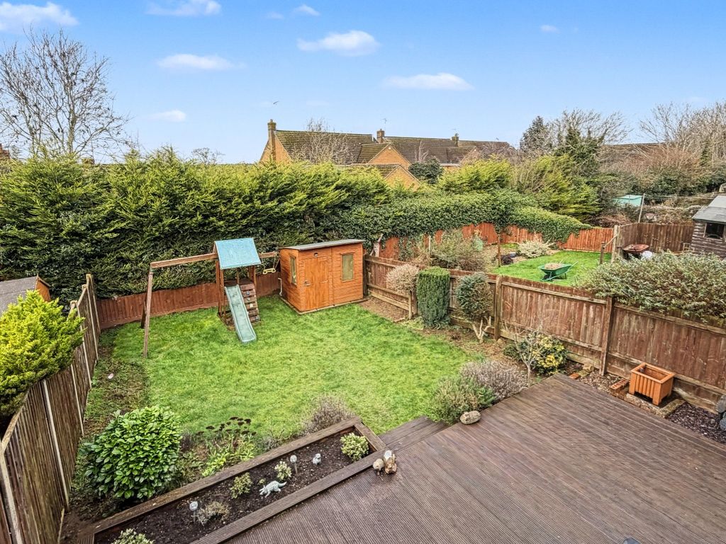 Property photo 2 of 30 48917110