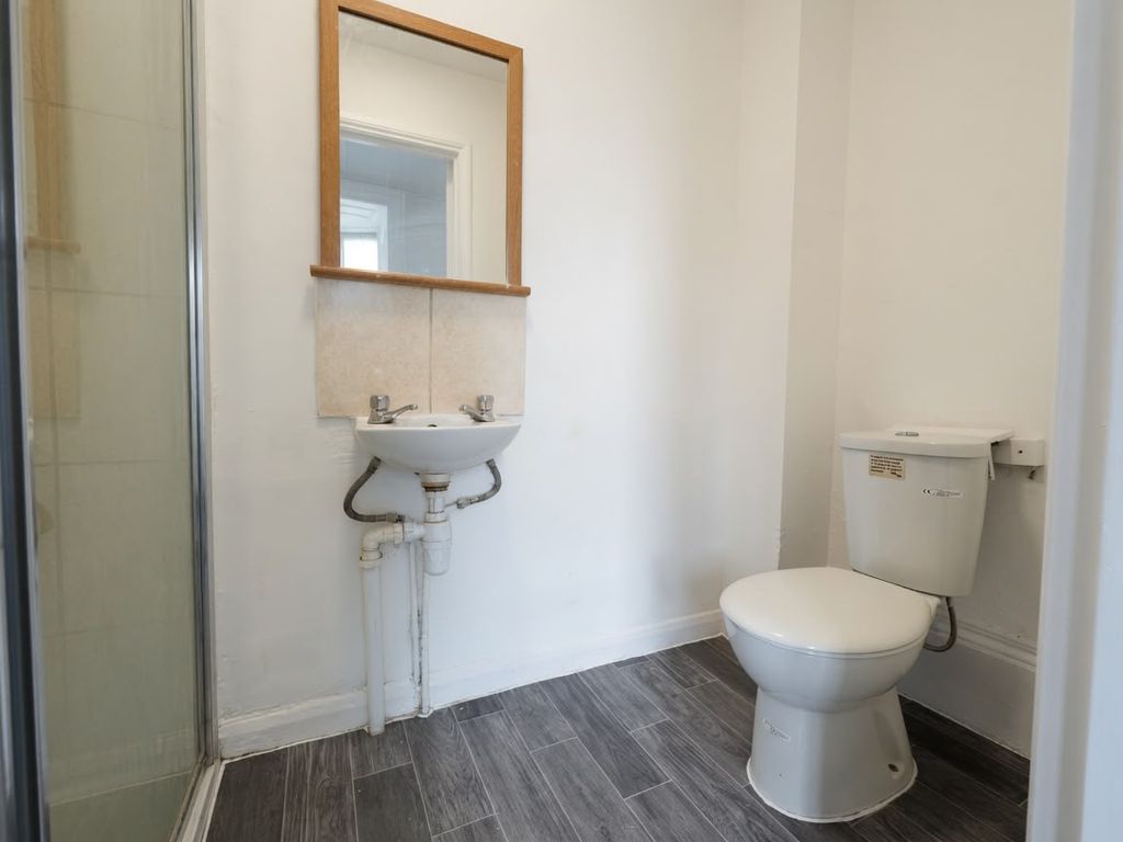 Property photo 3 of 4