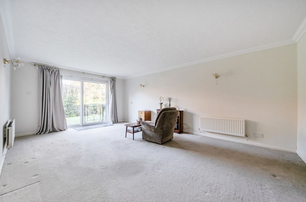 Property photo 2 of 16 1421063-6-69A8054...
