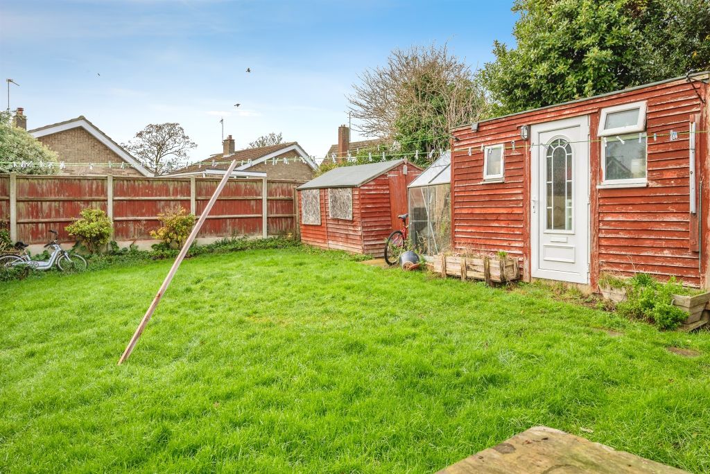 Property photo 2 of 17