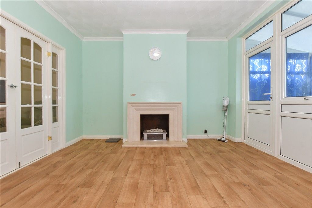 Property photo 2 of 14 Dining Area