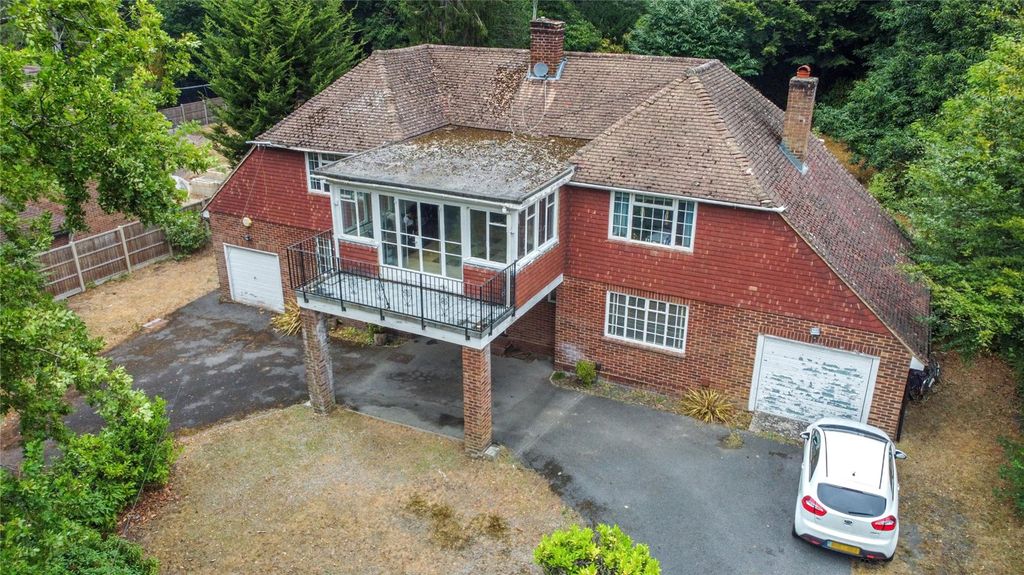 Property photo 2 of 17 Picture No. 14