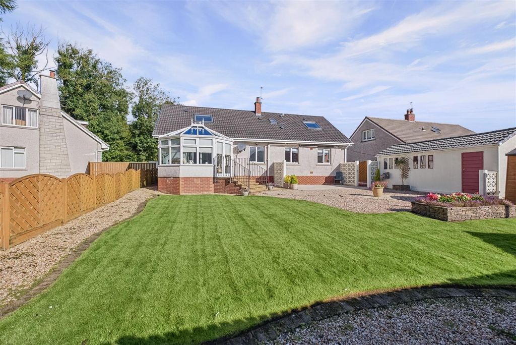 Property photo 2 of 29 Hawthorn Road-44.Jpg