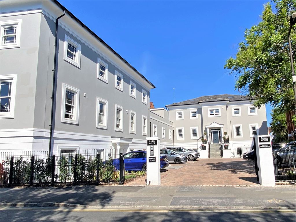 Property photo 1 of 8 30002481-Hr-1