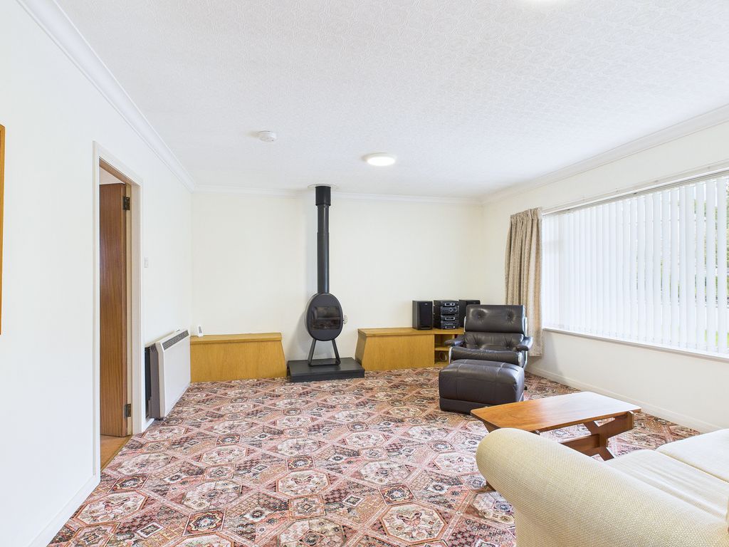 Property photo 2 of 28