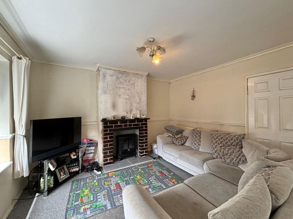 Property photo 2 of 14