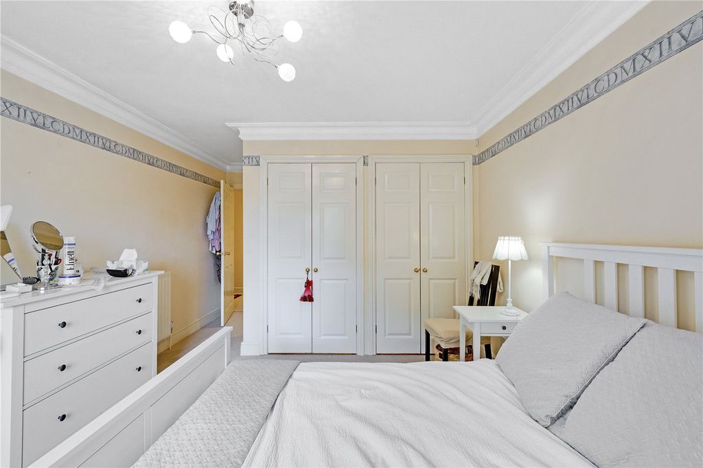 Additional image 8 of 2 bed flat for saleNewholme Court, 89A Oatlands Drive, Weybridge KT13