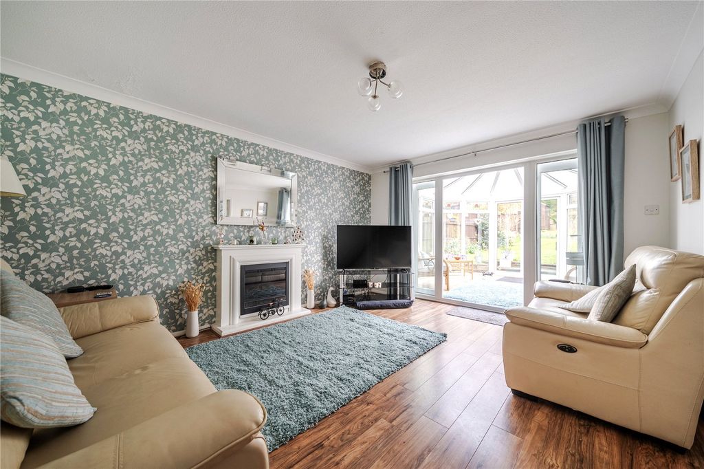 Property photo 3 of 18 Picture 3