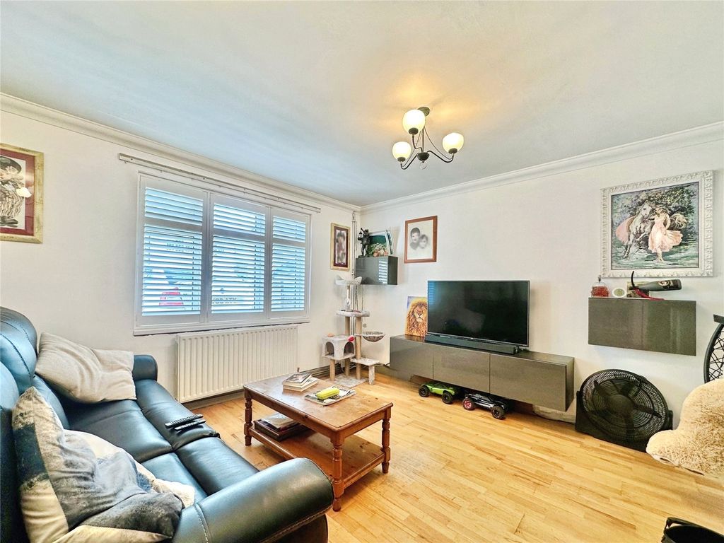 Property photo 2 of 18 #Yourmoveswanley