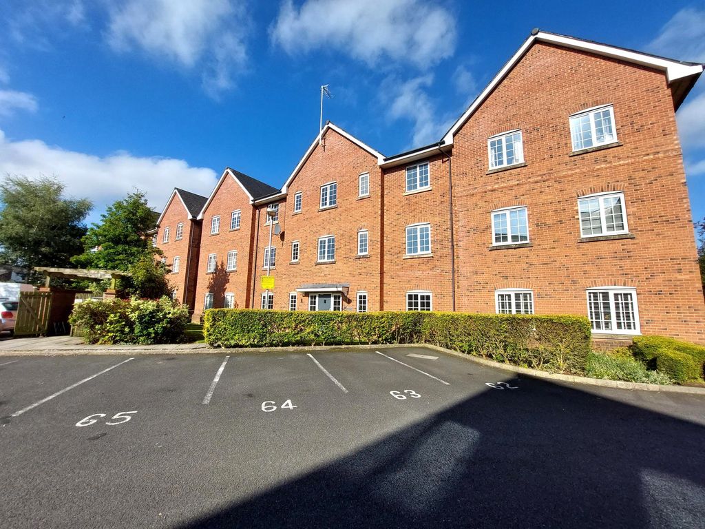 Property photo 1 of 12 Front Exterior With Parking