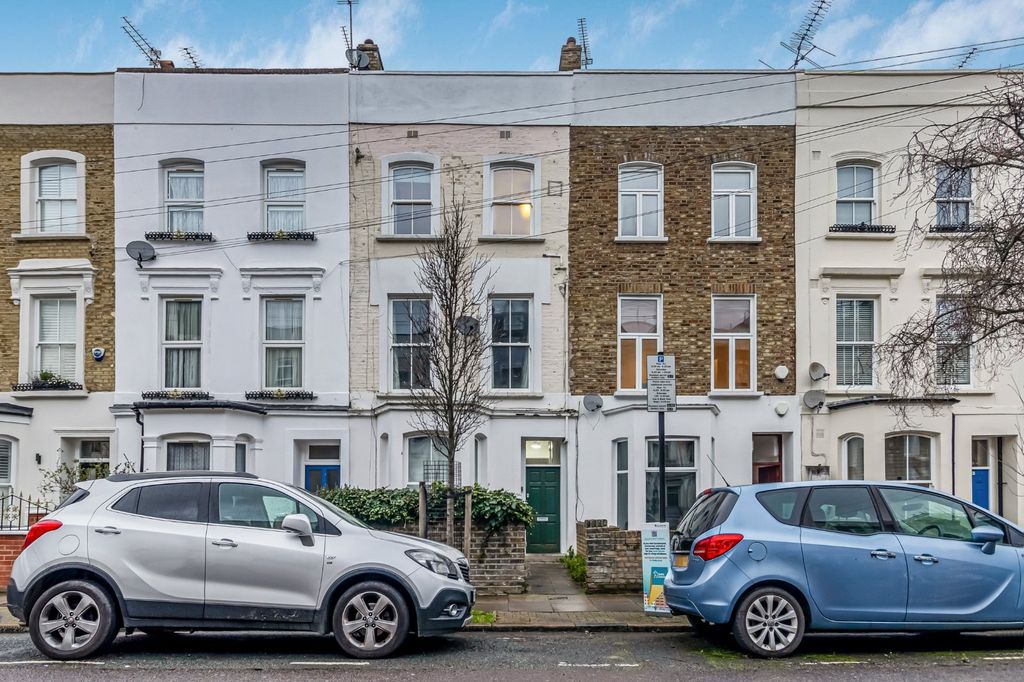 Property photo 2 of 32 Picture No. 08