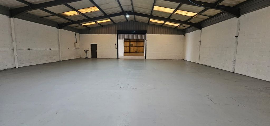 Property photo 2 of 3