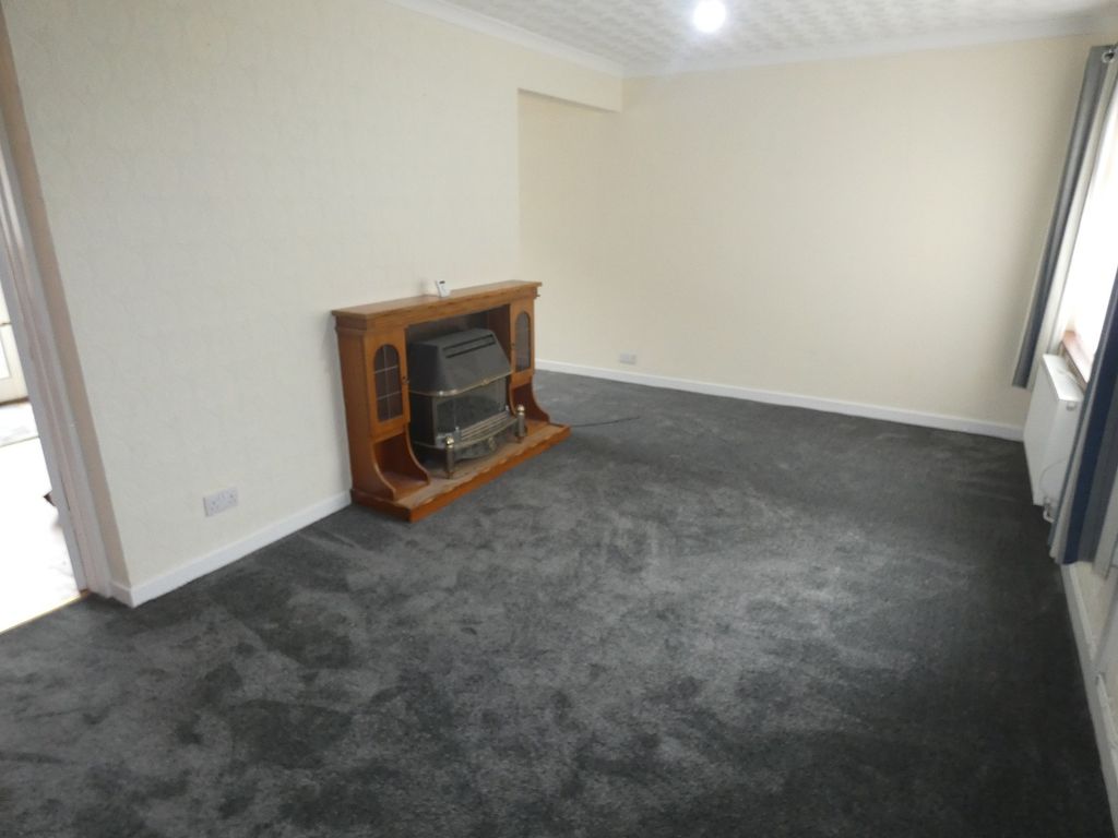 Property photo 2 of 10 Lounge