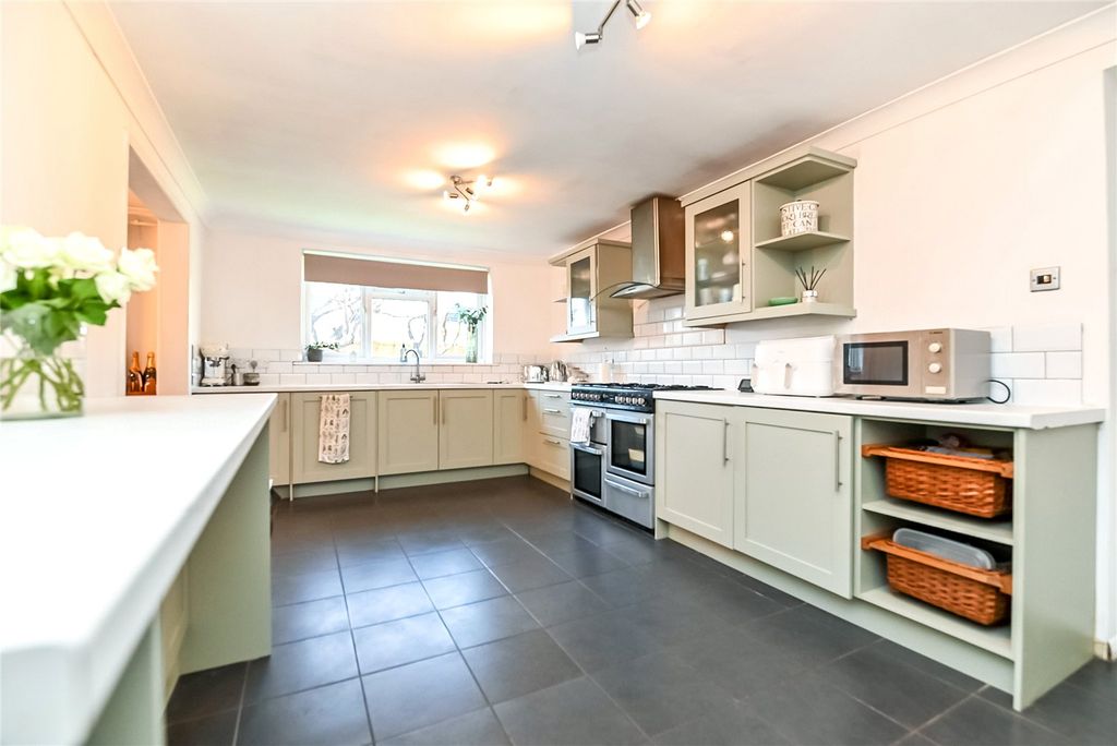 Property photo 2 of 18 Picture No. 04