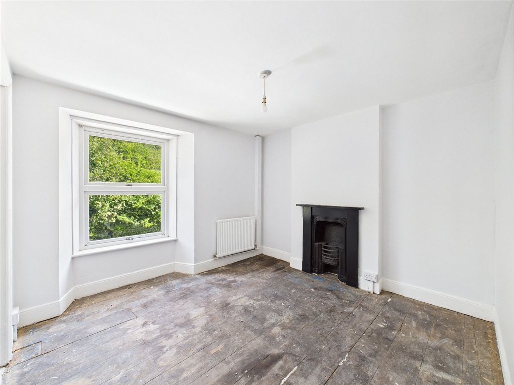 Property photo 3 of 15 Picture No. 06