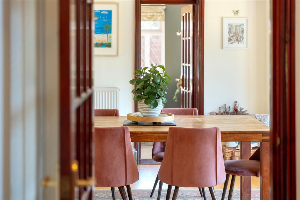 Property photo 3 of 27 Washbrook House-26.Jpg