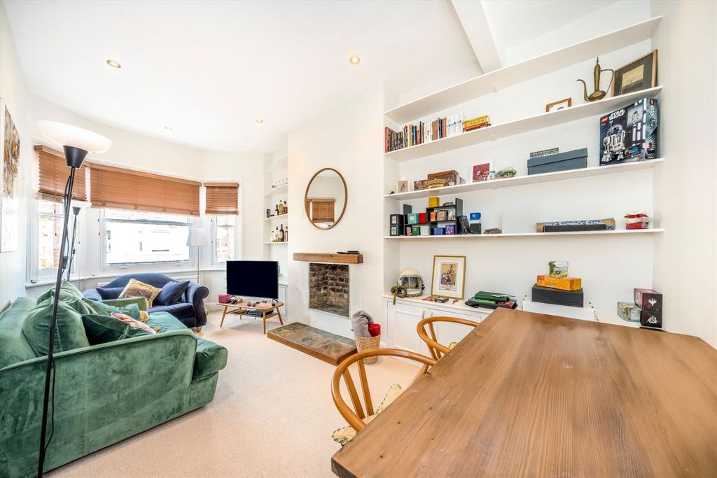 Property photo 2 of 5