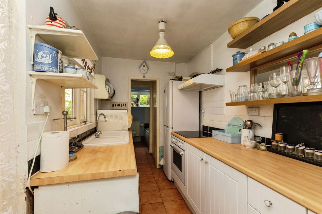 Property photo 3 of 16